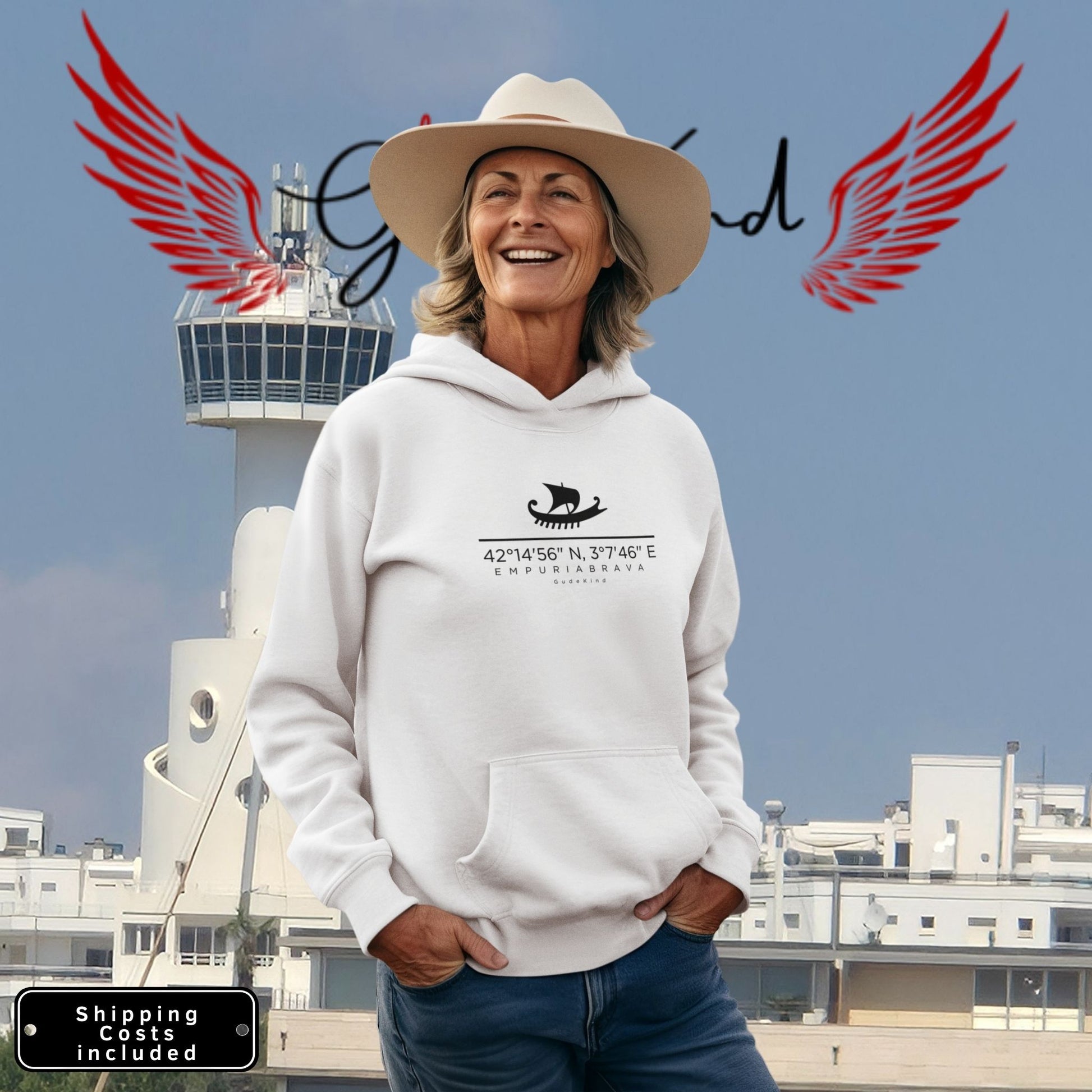 Person trägt Empuriabrava Hoodie minimalistisch Holiday Edition Gudekind