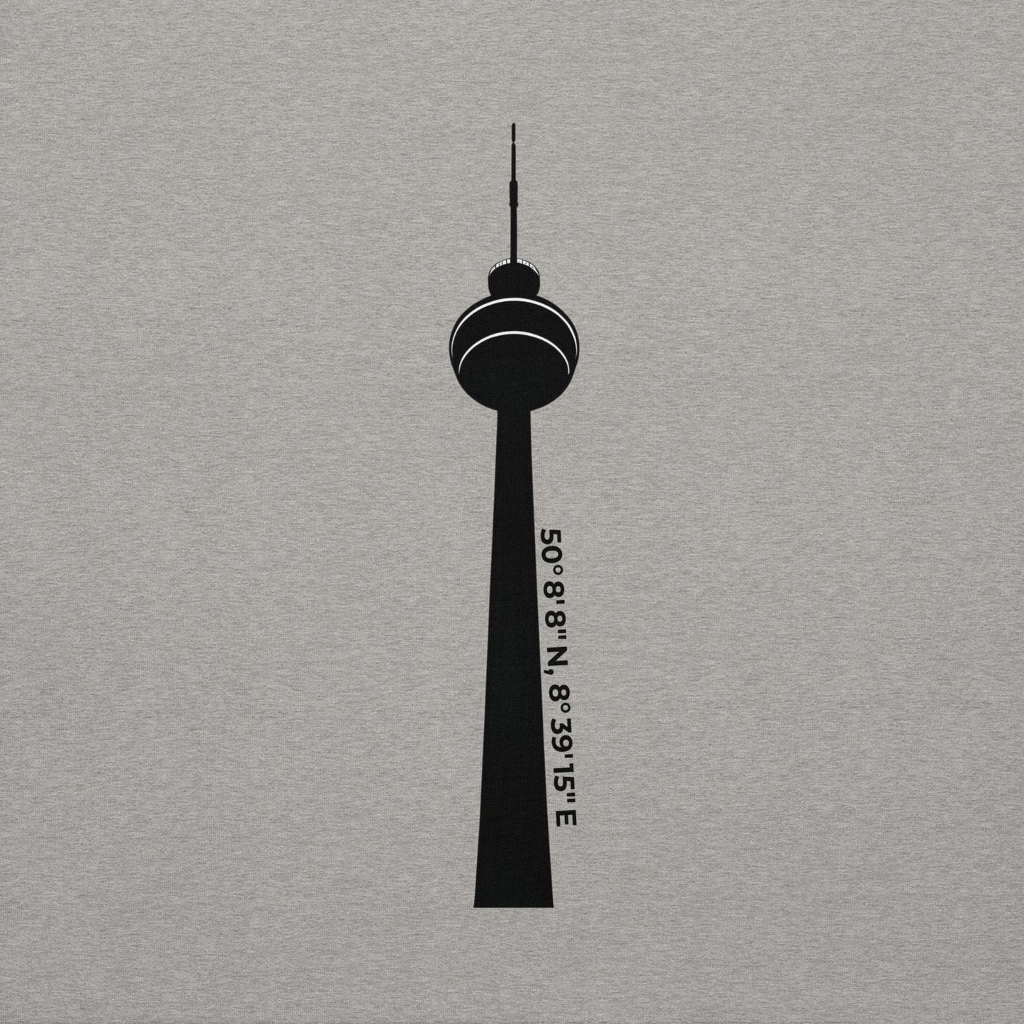 Detailansicht Rückenprint Ginnheimer Spargel Hoodie – exakte Koordinaten und Stadtteil in klarer Typografie