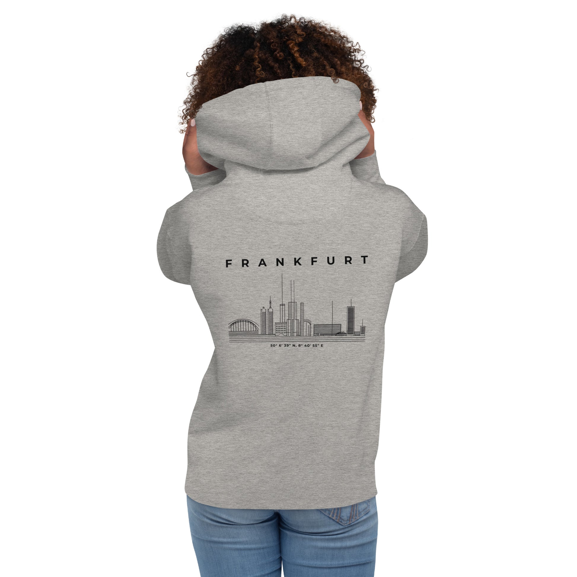 Gudekind Mainhattan Hoodie mit Markenlogo Front und Koordinaten Backprint, minimalistisches Frankfurt Stadtteil Design
