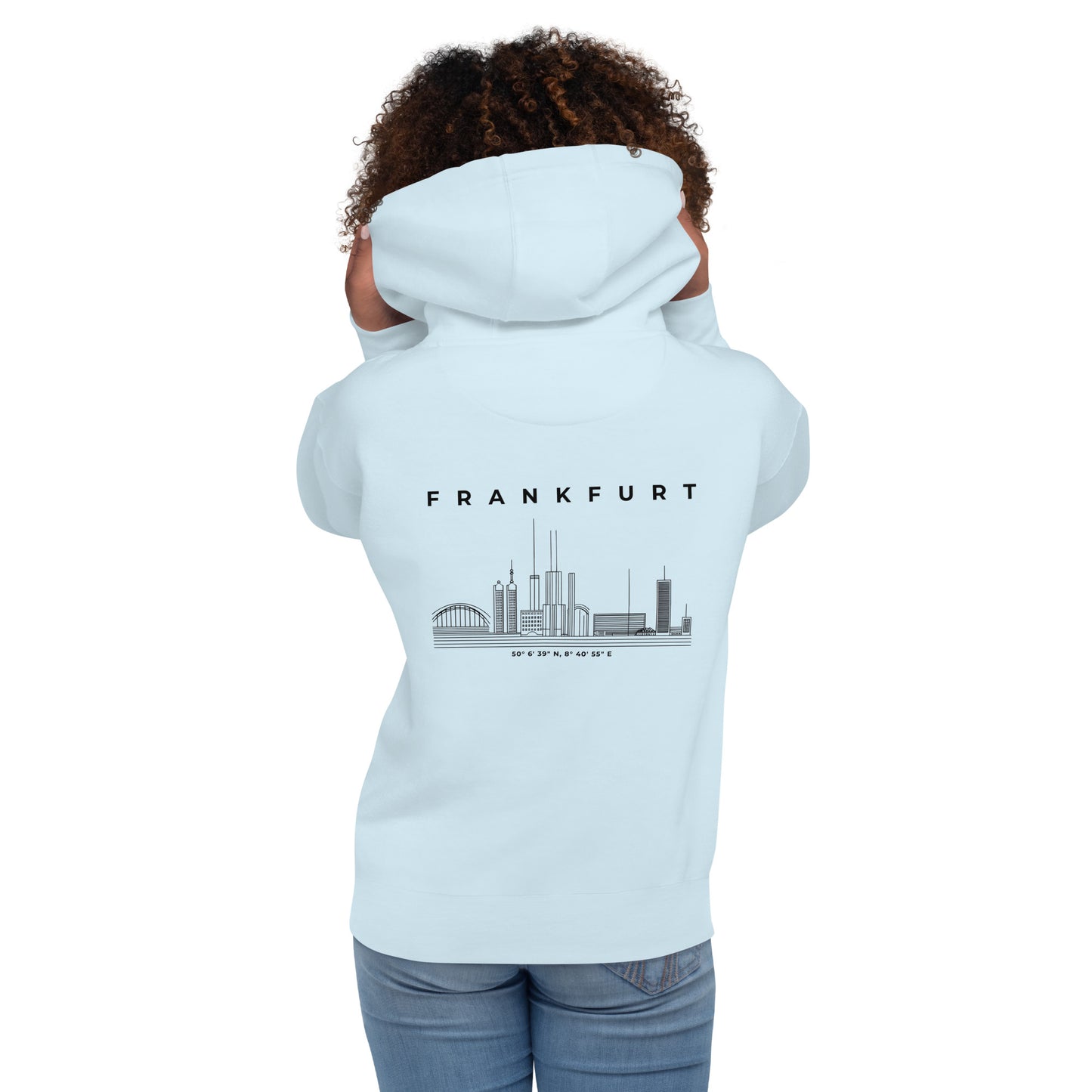 Gudekind Mainhattan Hoodie mit Markenlogo Front und Koordinaten Backprint, minimalistisches Frankfurt Stadtteil Design