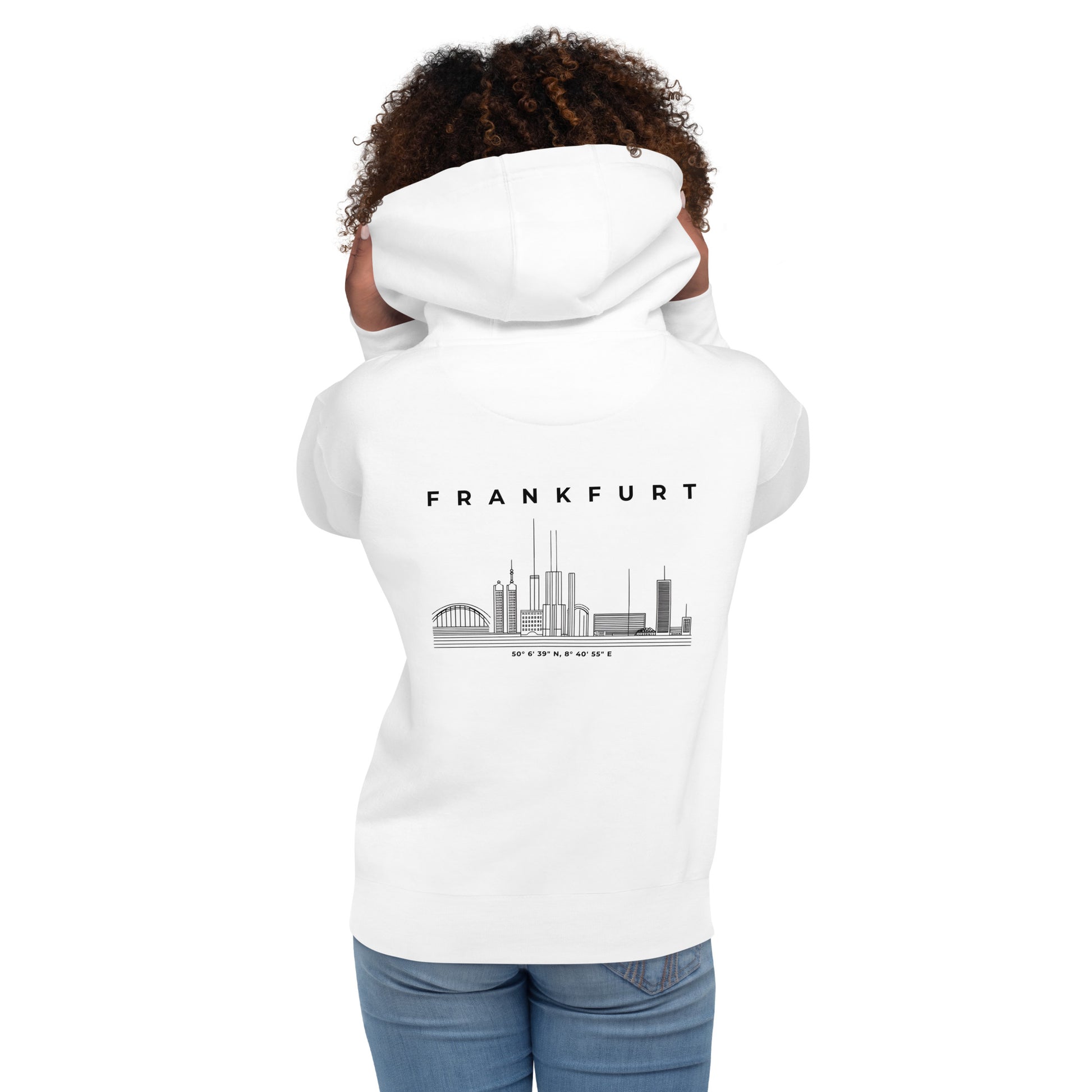 Gudekind Mainhattan Hoodie mit Markenlogo Front und Koordinaten Backprint, minimalistisches Frankfurt Stadtteil Design