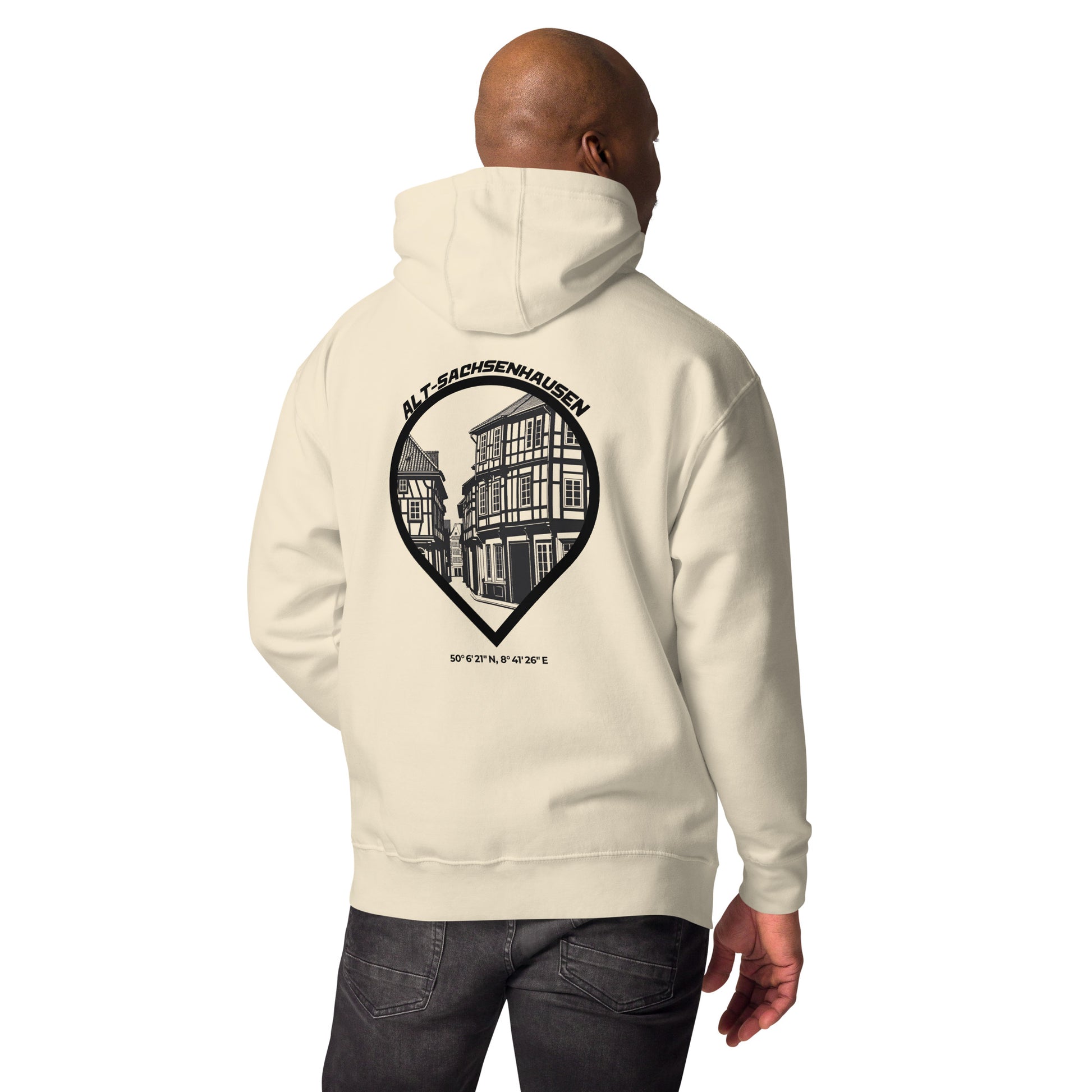 Gudekind Alt-Sachsenhausen Hoodie mit Markenlogo Front und Koordinaten Backprint, minimalistisches Frankfurt Stadtteil Design