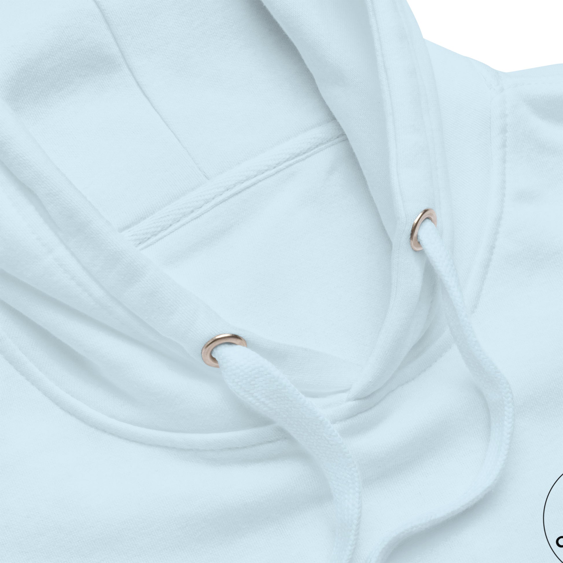 Detailansicht Rückenprint Ginnheimer Spargel Hoodie – exakte Koordinaten und Stadtteil in klarer Typografie