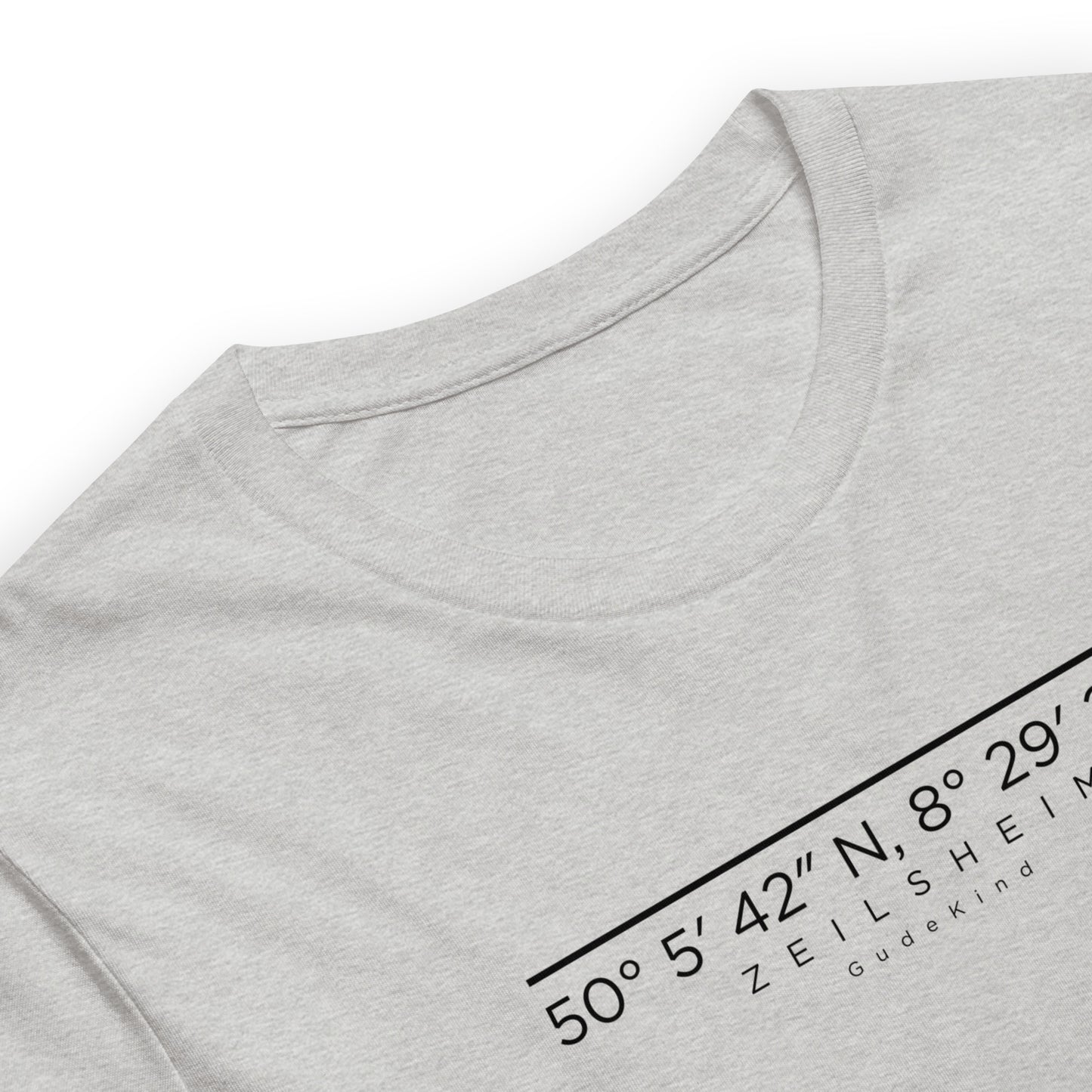 Person trägt Zeilsheim T-Shirt Frankfurt minimalistisch Gudekind