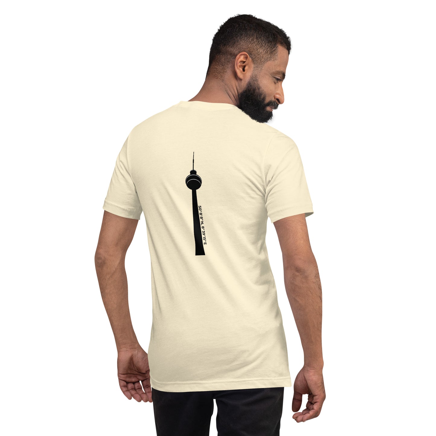 T-Shirt Rückseite mit Koordinaten und Stadtteilname Ginnheim – minimalistisches Frankfurt Design
