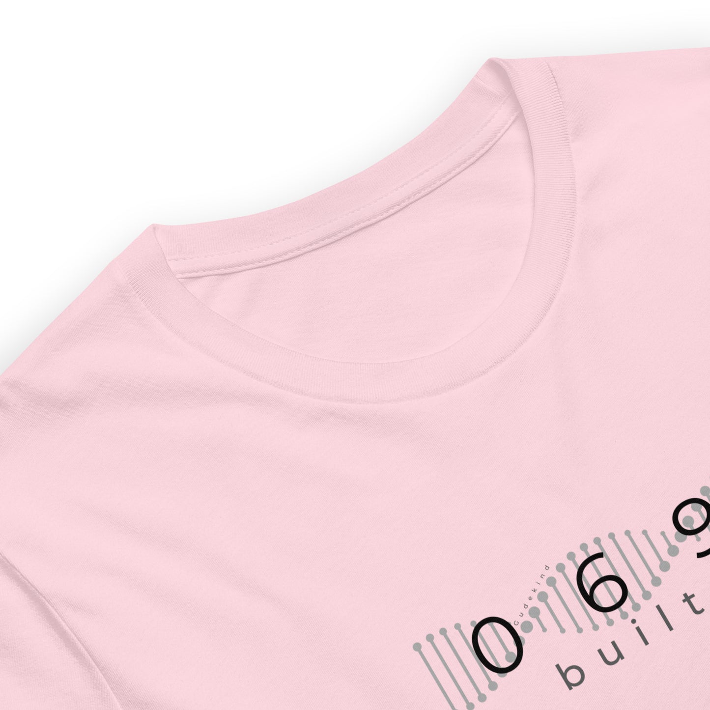 Minimalistisches T-Shirt mit DNA-Strang, darüber "069", darunter "built" – Local Pride Frankfurt Design in sportlicher Optik